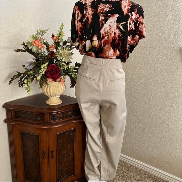 Vero Moda Lightweight Cropped Chino Pants - Picture 4 of 14